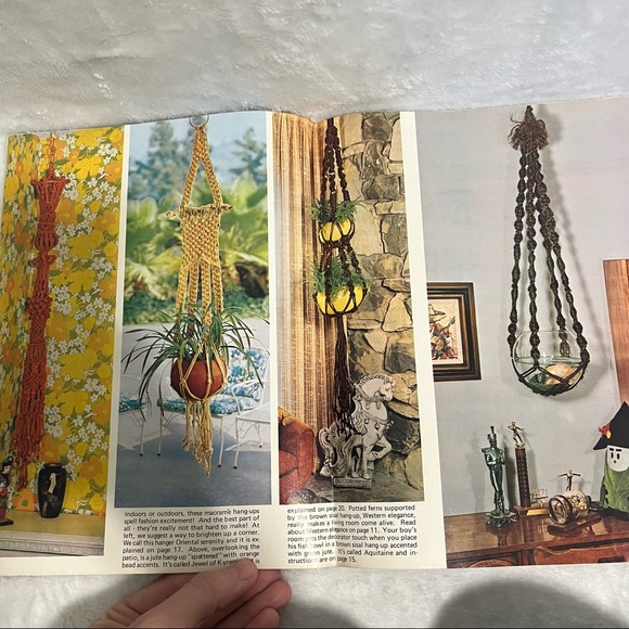 Macrame hang-ups 1973 patterns by Bruce Morrison - Picture 8 of 11